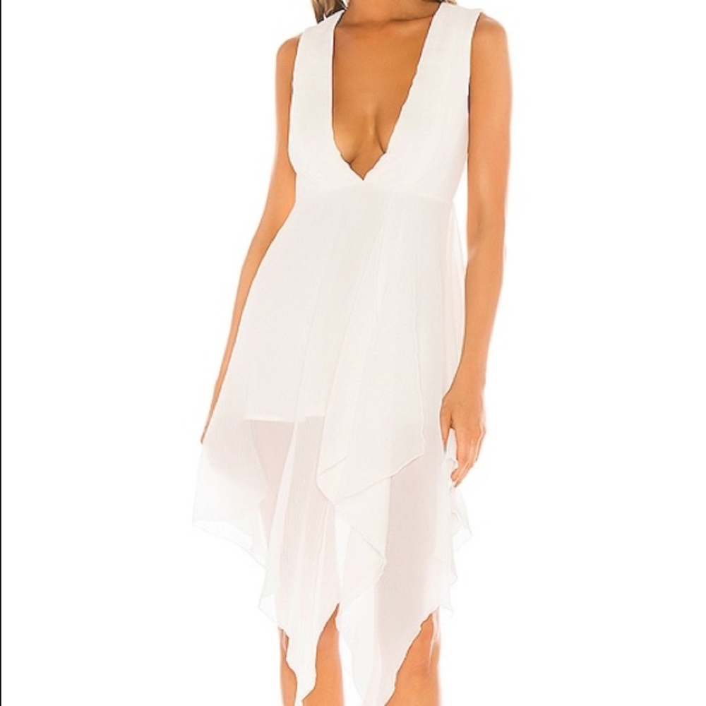 NBD Flowy white dress